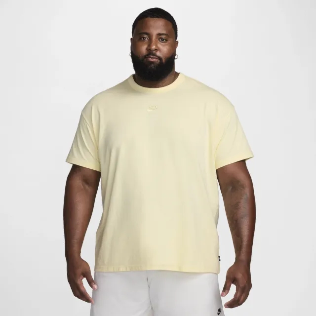 Nike Premium Essentials Tee