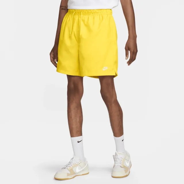 Nike Club Men's Woven Flow Shorts - Yellow - Polyester