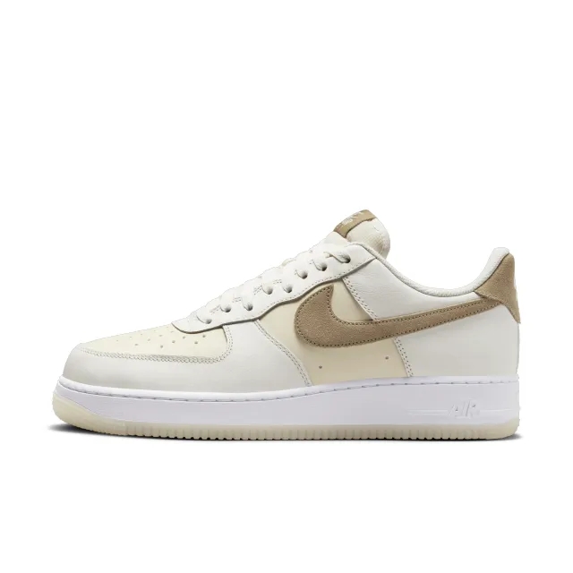 Nike AIR FORCE 1 '07 LV8