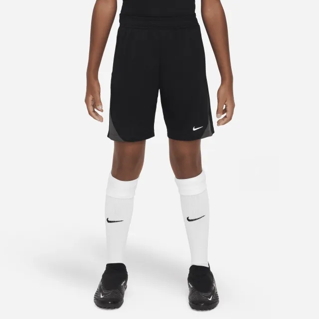 Nike Dri-FIT Strike Older Kids' Football Shorts - Black - Polyester