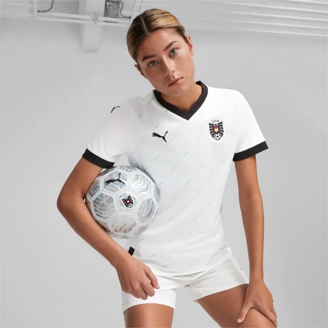 PUMA Austria 2024 Women's Away Football Jersey, White/Electric Peppermint