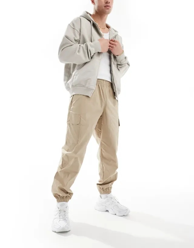 New Balance Icon Twill Cargo Jogger Men Cargo Pants Beige