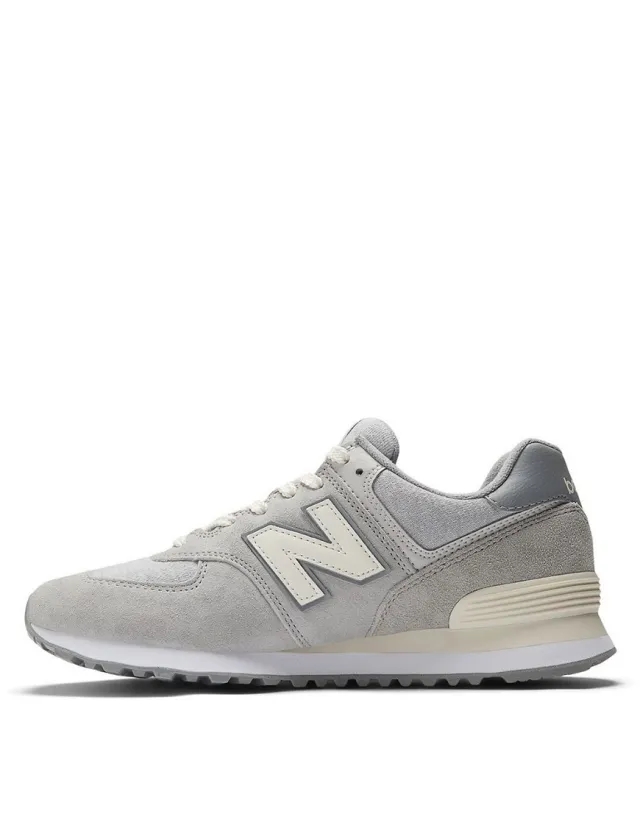New Balance  574  women's Shoes (Trainers) in Grey