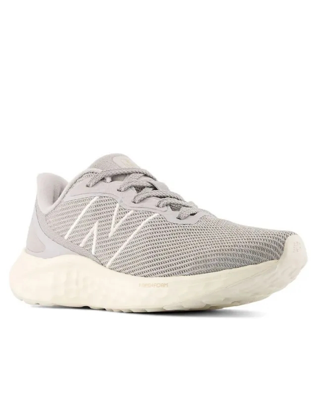 New Balance Womens Fresh Foam Arishi V4 Trainer - Beige - Size 4 - Beige