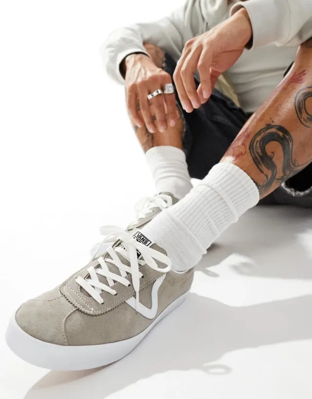 Vans Sport Low Trainers In Beige And White