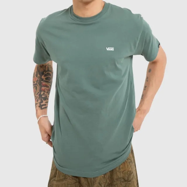 Vans  MN LEFT CHEST LOGO TEE  men's T shirt in Green