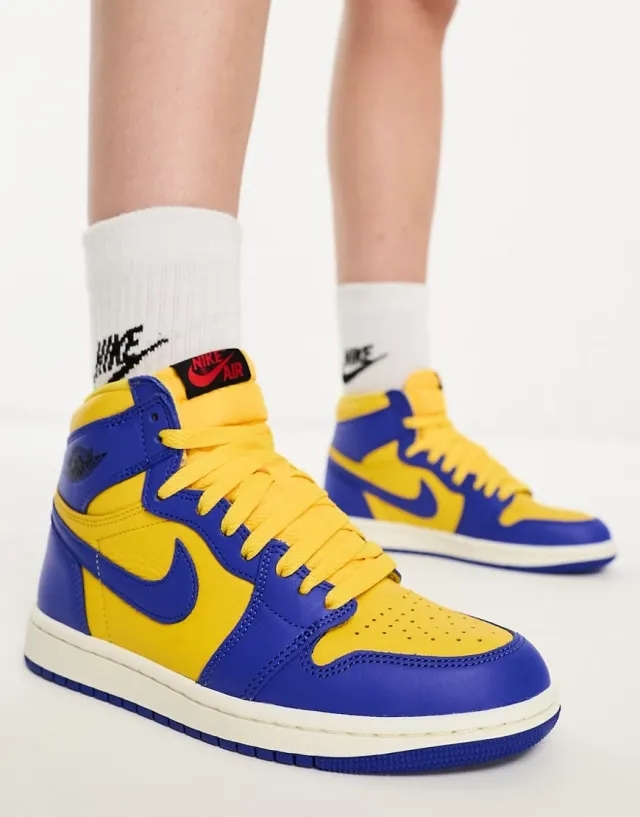 Nike Jordan Womens Air Jordan 1 Retro High OG