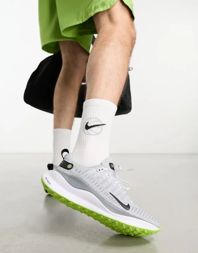 Nike React Infinity Run 4 Trainer In Grey And White