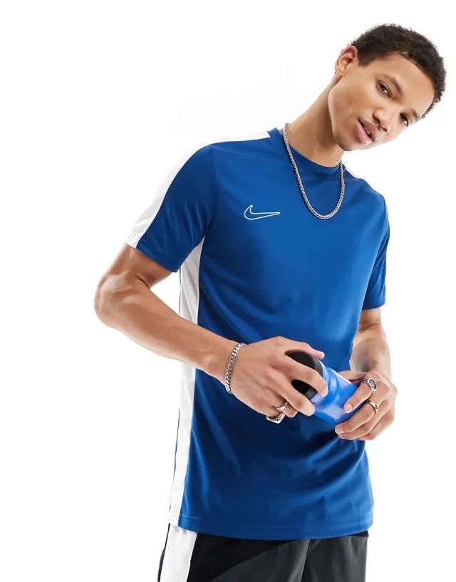 Nike Football Academy Dri-Fit Panelled T-Shirt In Blue