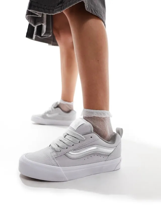 Vans Knu Skool Chunky Trainer In Grey And Silver-White