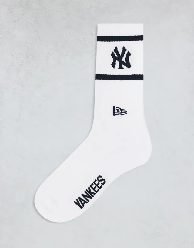 New Era Ny Logo Socks In White
