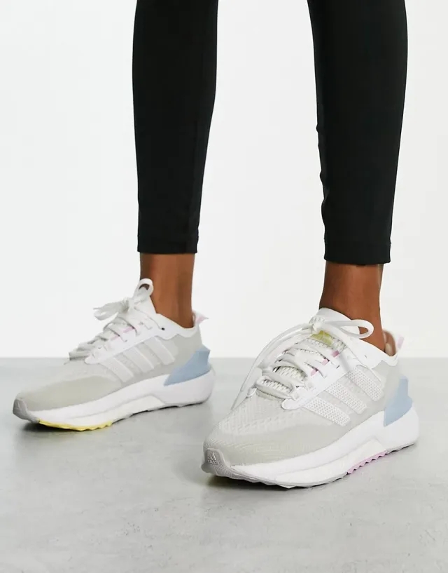 adidas Womens Avryn Trainer - Beige - Size 6 - Beige