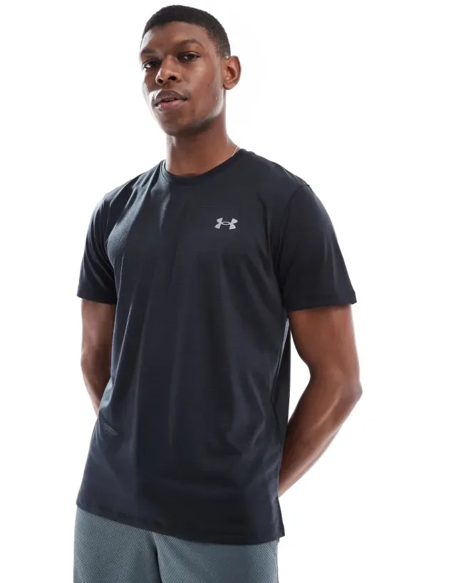 Under Armour Launch Short Sleeve T-Shirt In Black