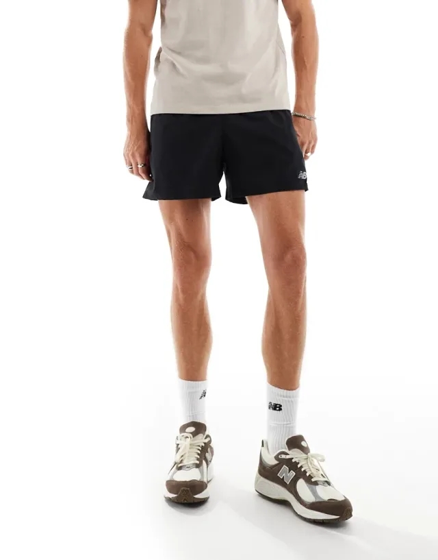 New Balance Sport Essentials Lined Short 5 In Black