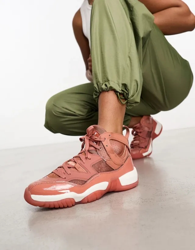 Nike Jordan Womens Jordan Jumpman Two Trey