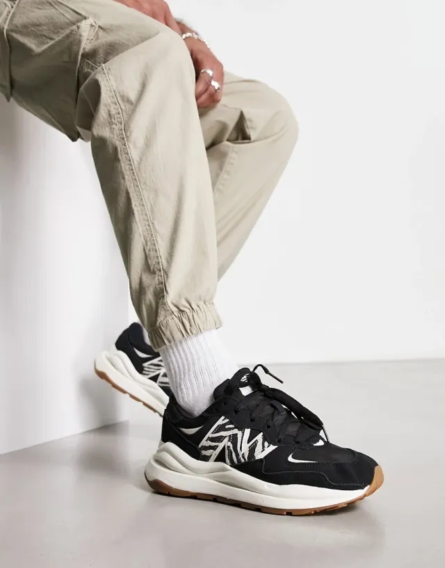 New Balance Women's 5740 in Black/White Suede/Mesh