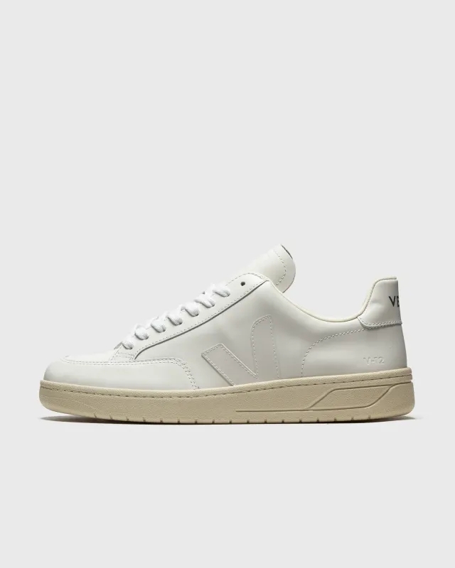 Veja V-12 LEATHER