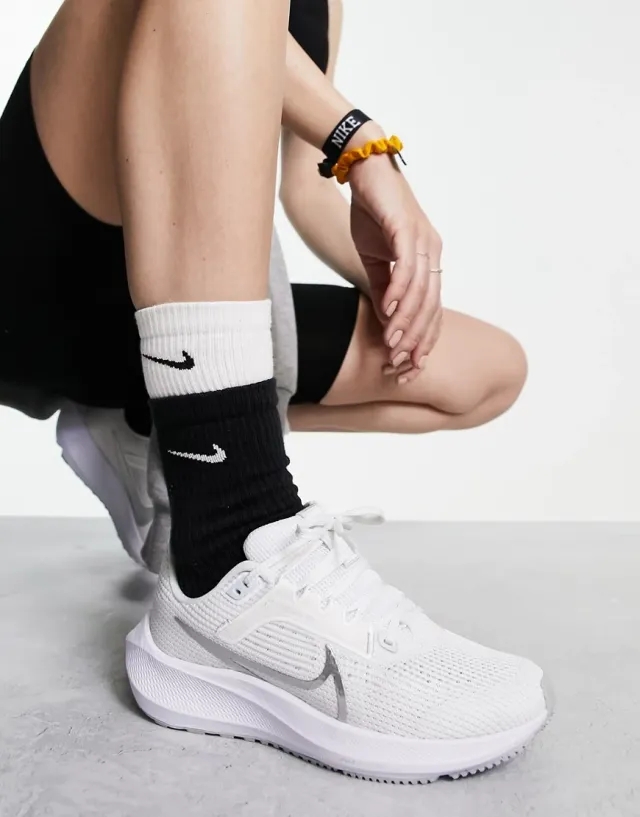 Nike Womens Pegasus 40