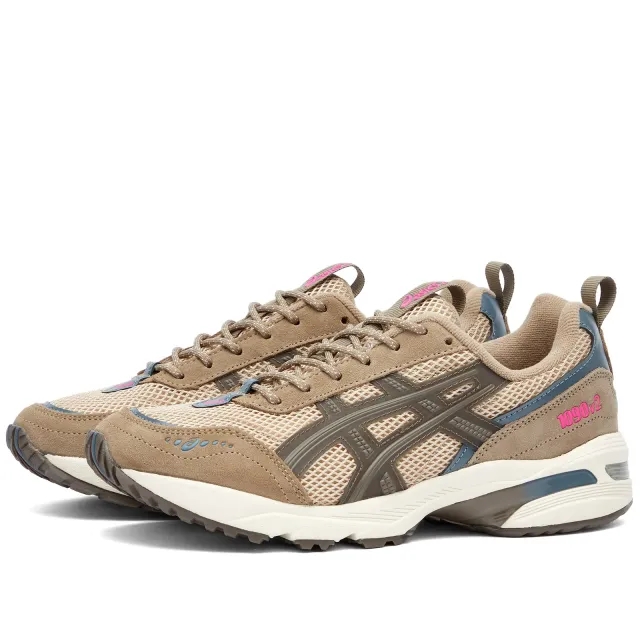 ASICS gel-1090v2 trainers in beige & brown