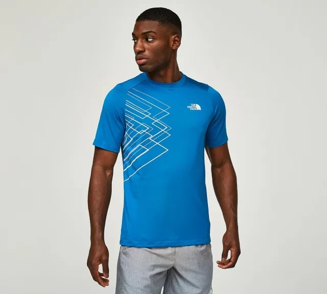 The North Face Mountain Athletics Short Sleeved Graphic T-Shirt - Blue - Size L - Blue