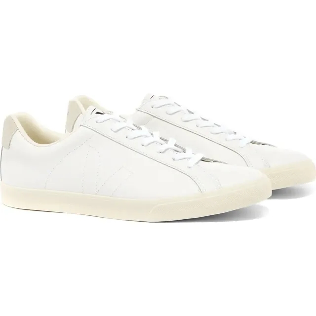 Veja  ESPLAR  women's Shoes (Trainers) in White