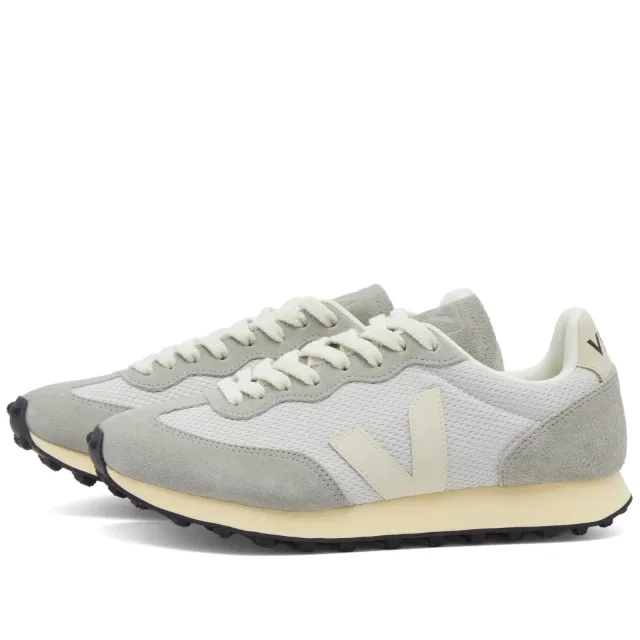 Veja  RIO BRANCO  men's Shoes (Trainers) in Grey