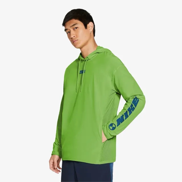 Nike Sport Clash Pullover Hoodie