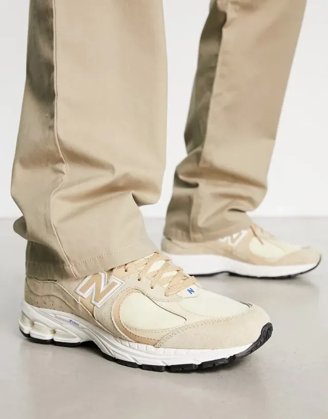New Balance 2002R
