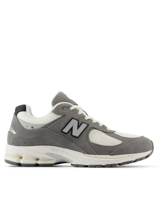 New Balance 2002R Trainer - Grey - Size 7 - Grey