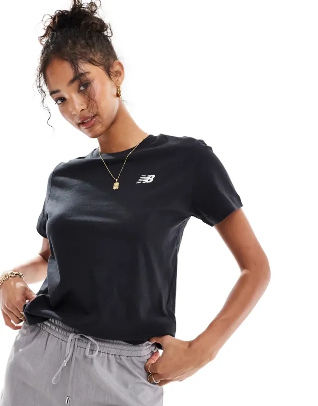 New Balance Sport Essentials T-shirt