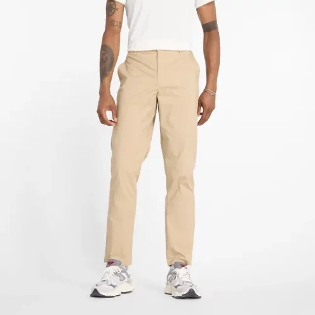 New Balance Men's Athletics Standard Tapered Pant 32 in Beige Cotton Twill