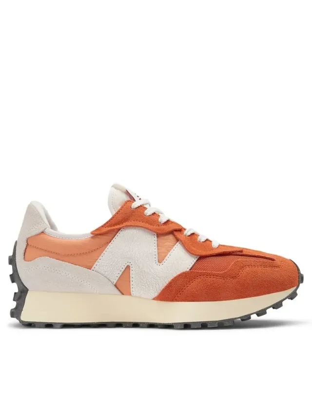 New Balance 327 Trainers In Orange