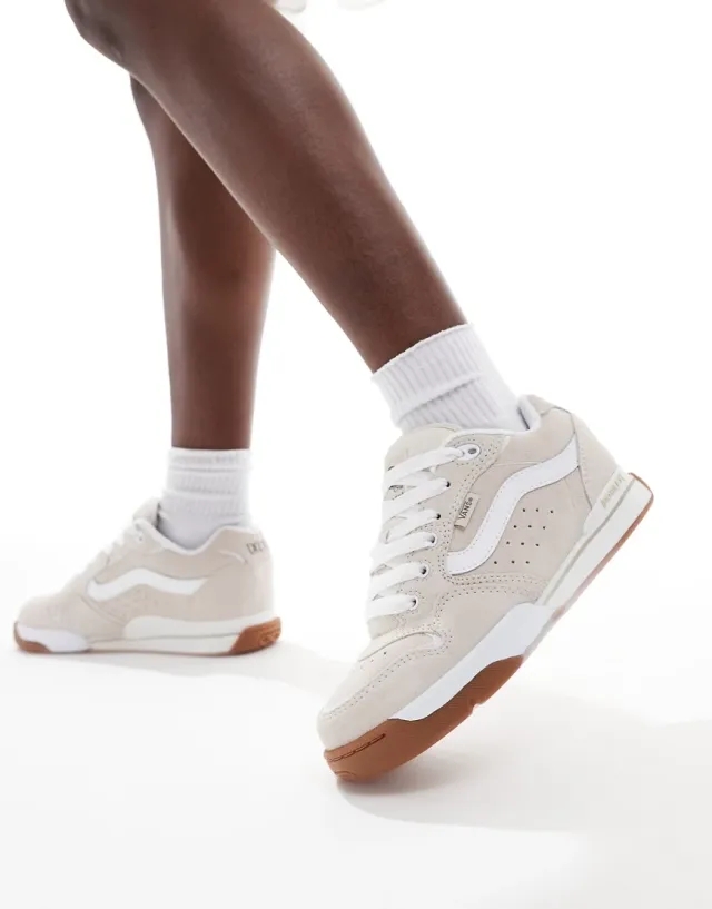 Vans Rowley Xlt Chunky Trainers In Beige-White