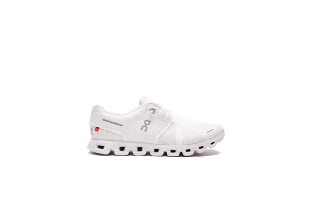 ON Running Wmns Cloud 5