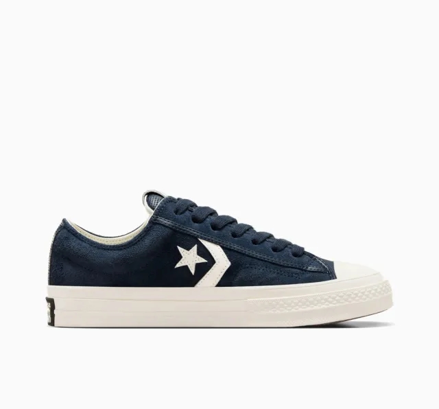 Converse star player 76 trainers in navy