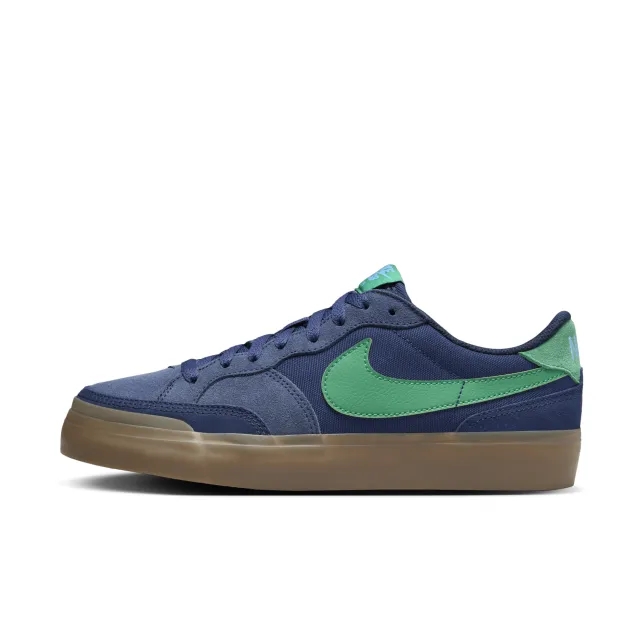 Nike Sb Zoom Pogo Plus Trainers In Navu And Green-Navy