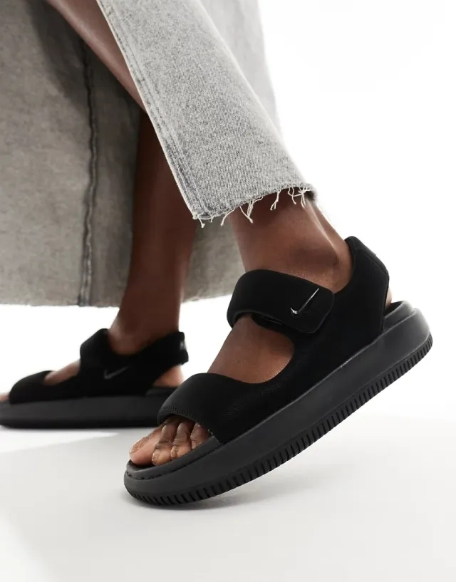 Nike Calm Women Flip-Flops and Sandals - Black