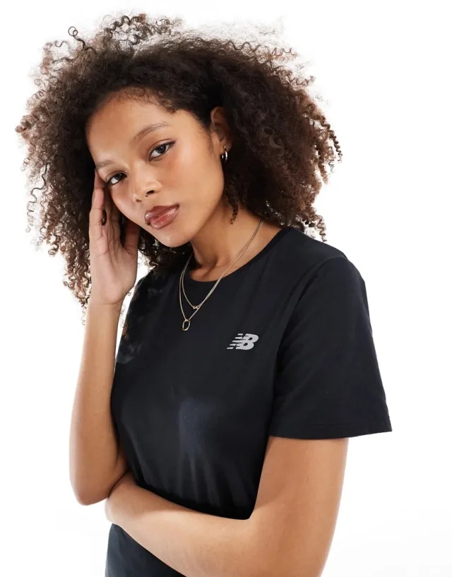 New Balance New Balance Sport Essentials Heathertech T-Shirt In Black