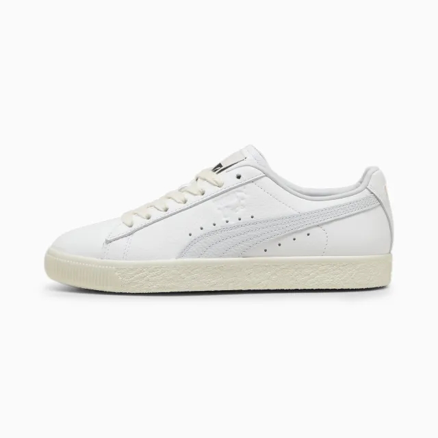 PUMA Clyde Leather Sneakers Unisex, White/Silver Mist/Frosted Ivory