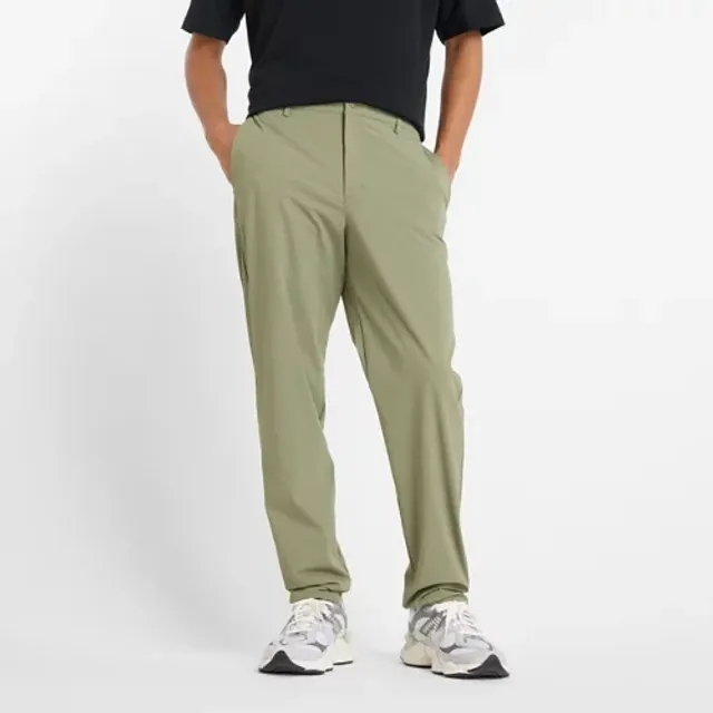 New Balance Men's Athletics Ripstop Standard Tapered Pant 32 in Green Polywoven