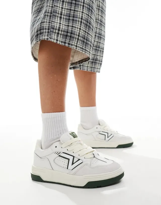 Vans Upland Chunky Leather Trainers In White And Dark Green