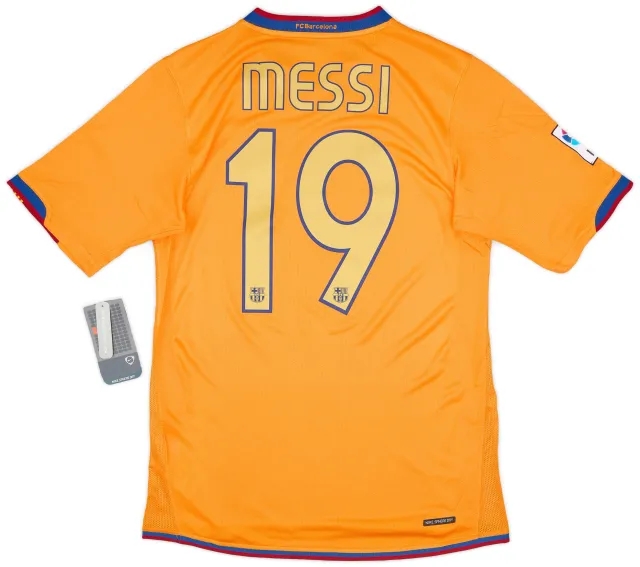 Nike 2006-08 Barcelona Away Shirt Messi #19 (S)