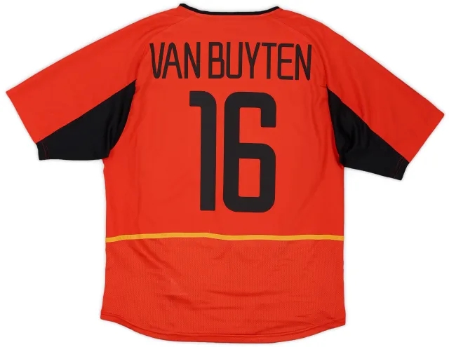 Nike 2002-04 Belgium Home Shirt Van Buyten #16 - 8/10 - (M)