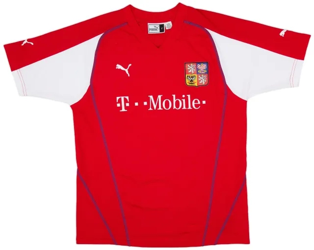 Puma 2004-05 Czech Republic Basic Home Shirt - 9/10 - (L)