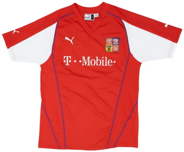 Puma 2004-05 Czech Republic Basic Home Shirt - 5/10 - (L)