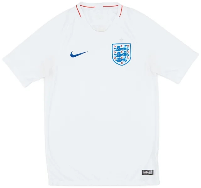 Nike 2018-19 England Home Shirt Walker #2 (L)
