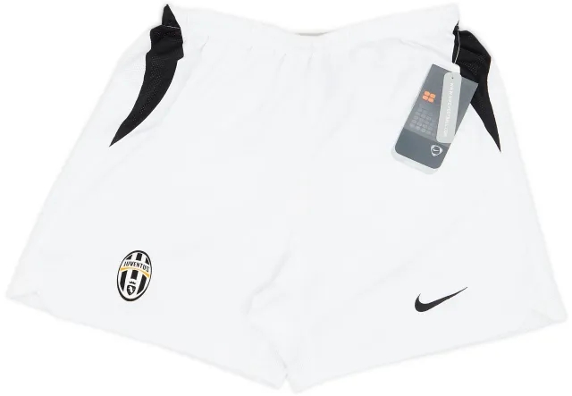 Nike 2004-05 Juventus Home Shorts (L.Boys)
