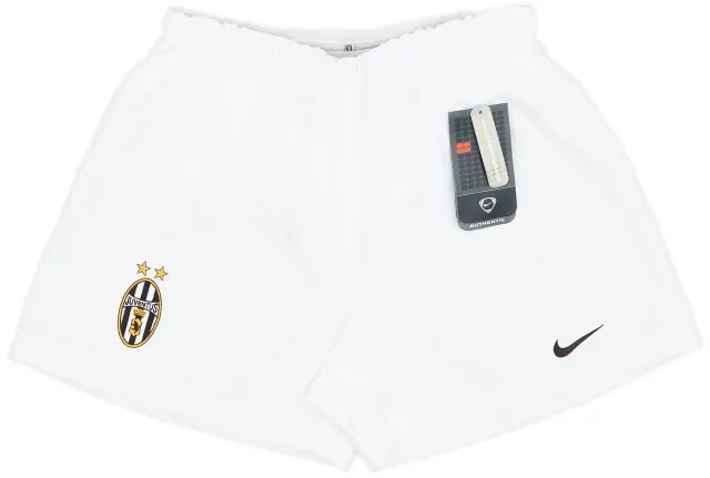 Nike 2004-05 Juventus Home Shorts (XL.Boys)