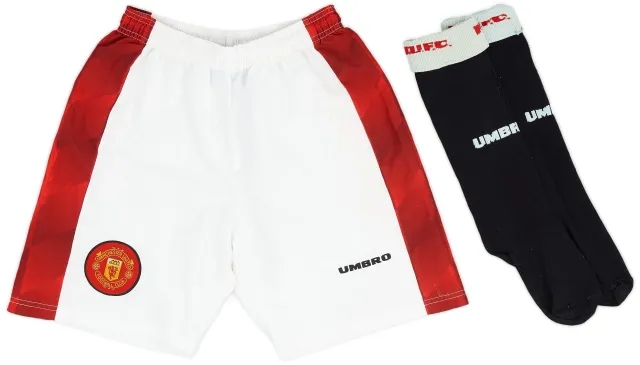 Umbro 1996-98 Manchester United Home Shorts and Socks - 6/10 - (S)