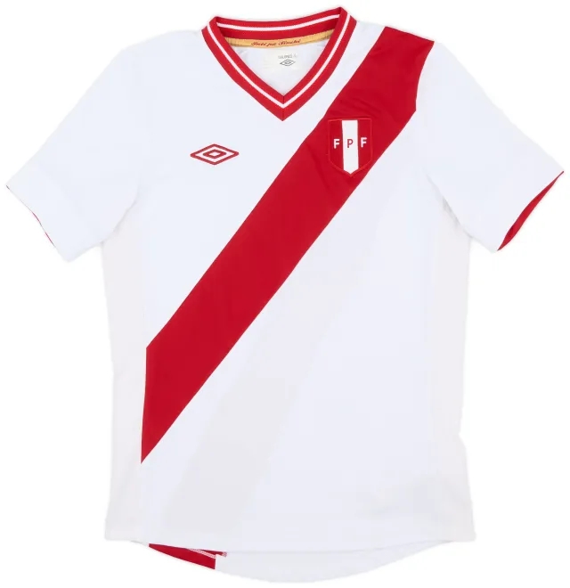 Umbro 2012-14 Peru Home Shirt - 8/10 - (S)